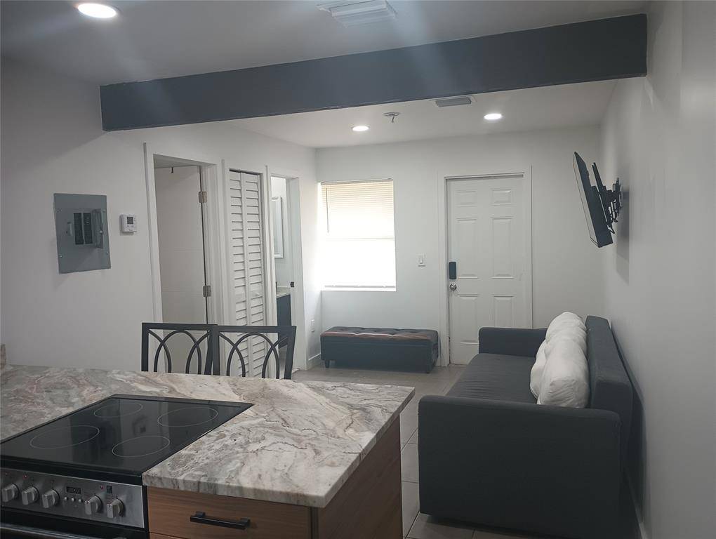 Fort Lauderdale, FL 33304,Address not disclosed