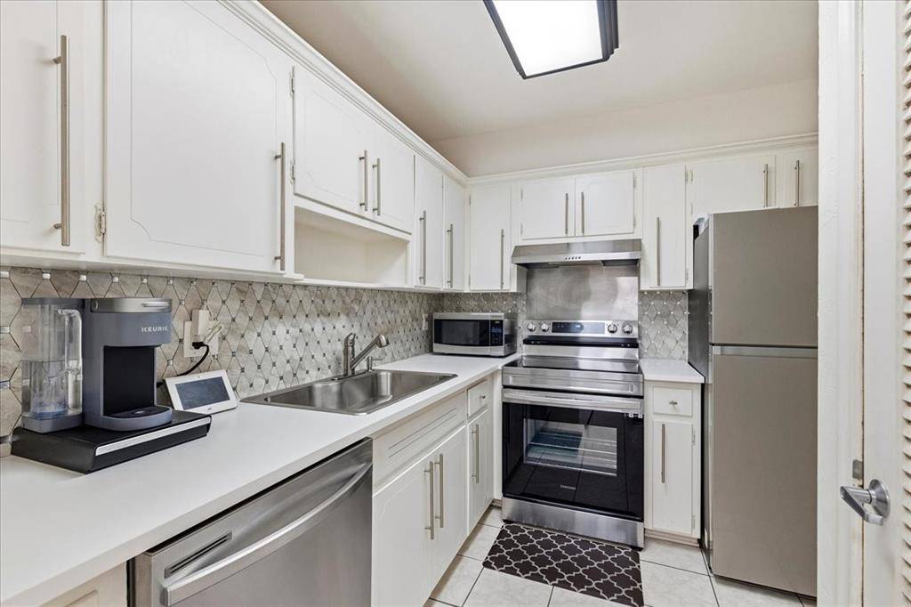 Lighthouse Point, FL 33064,2200 NE 36th St #5