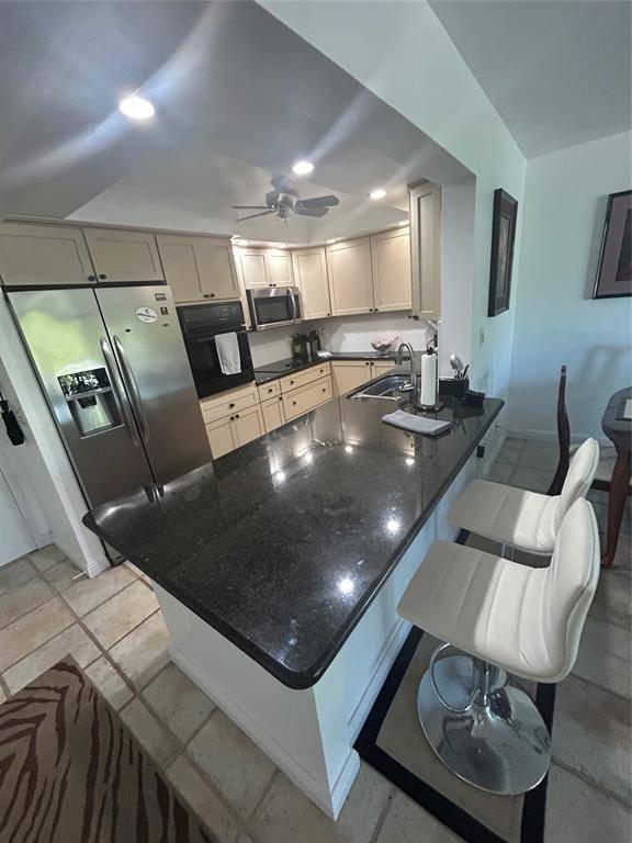 Fort Lauderdale, FL 33315,1201 River Reach Dr #202