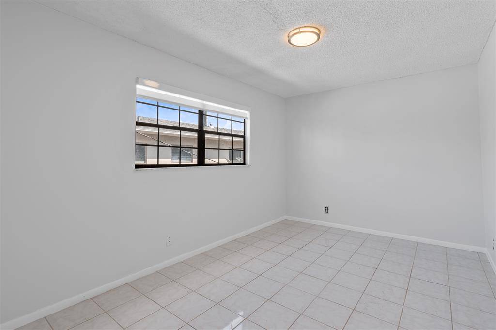 Wilton Manors, FL 33334,608 NE 29th Dr #2