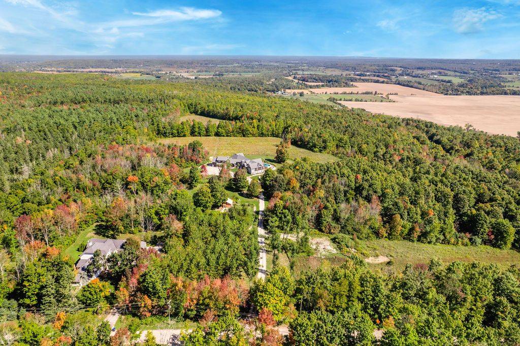 Oro-medonte, ON L0K 1N0,5385 8 Line N