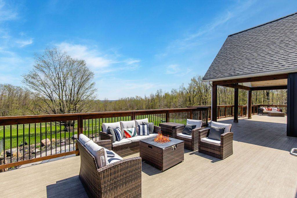 Oro-medonte, ON L0K 1N0,5385 8 Line N