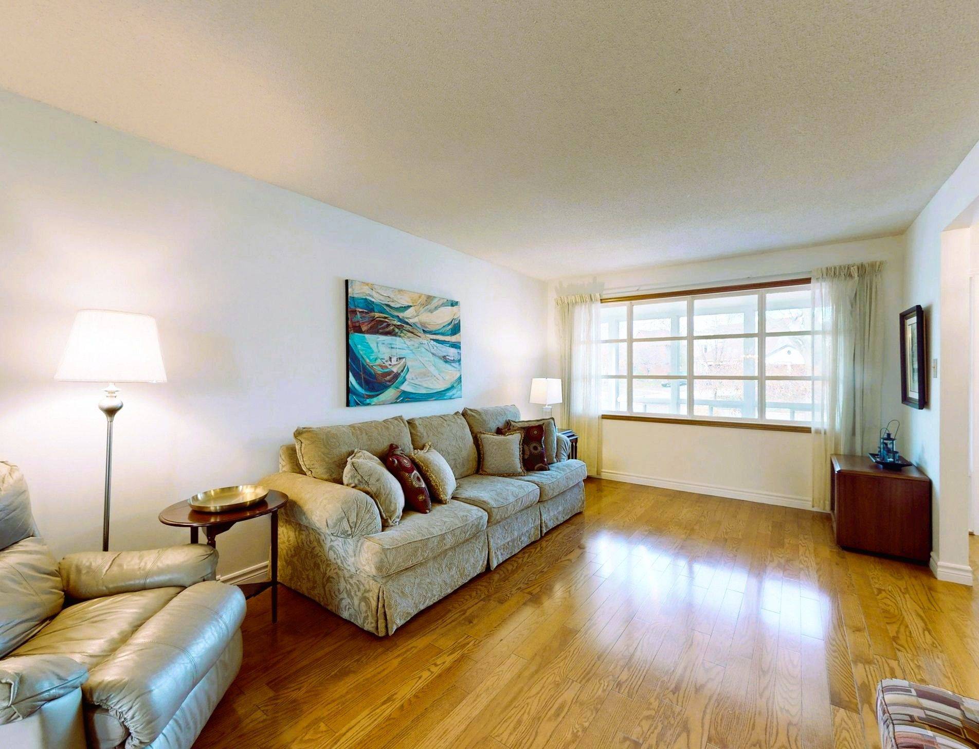 Oakville, ON L6L 5M7,3058 Viewmount RD