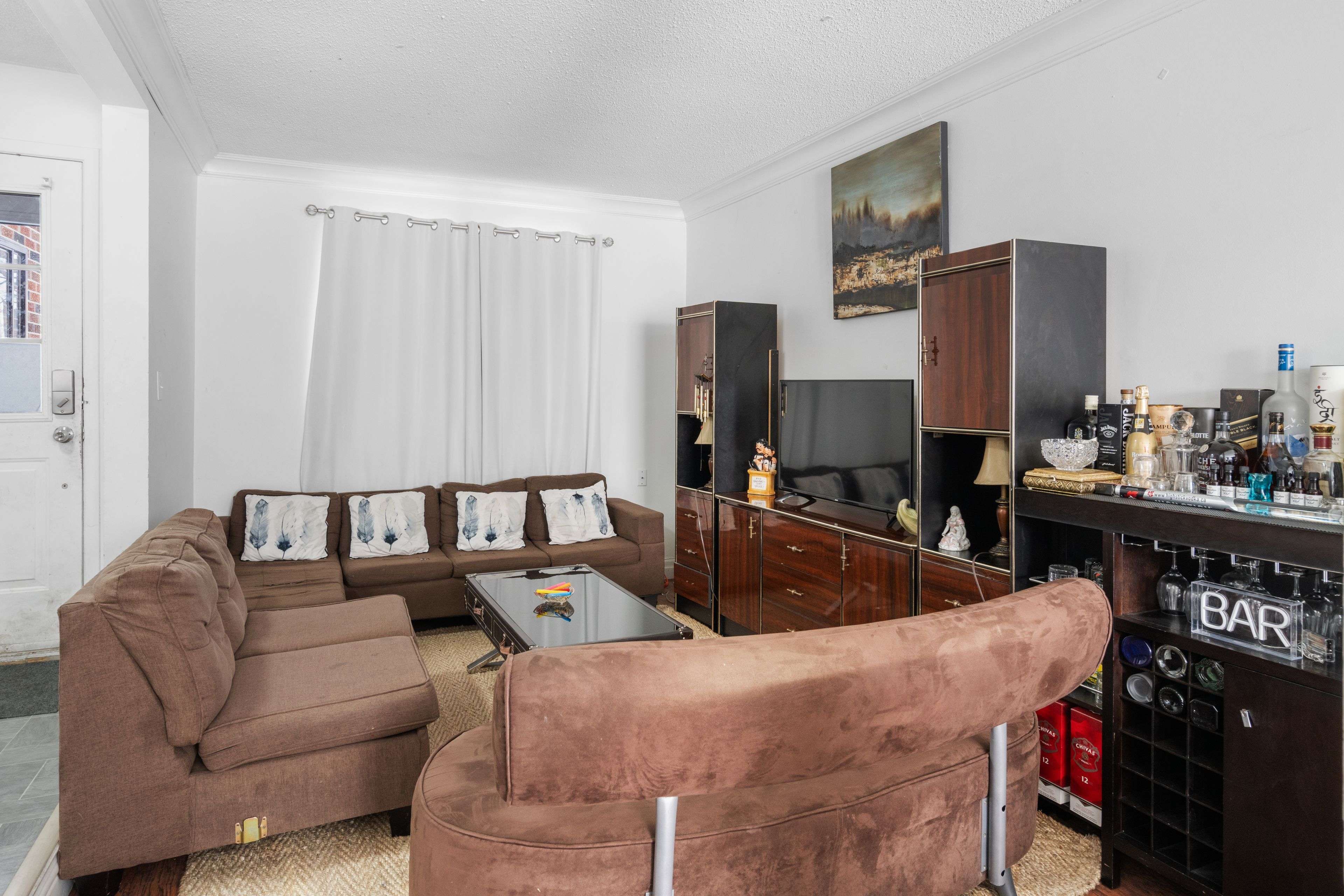 Brampton, ON L6Z 1A8,127 Fanshawe DR