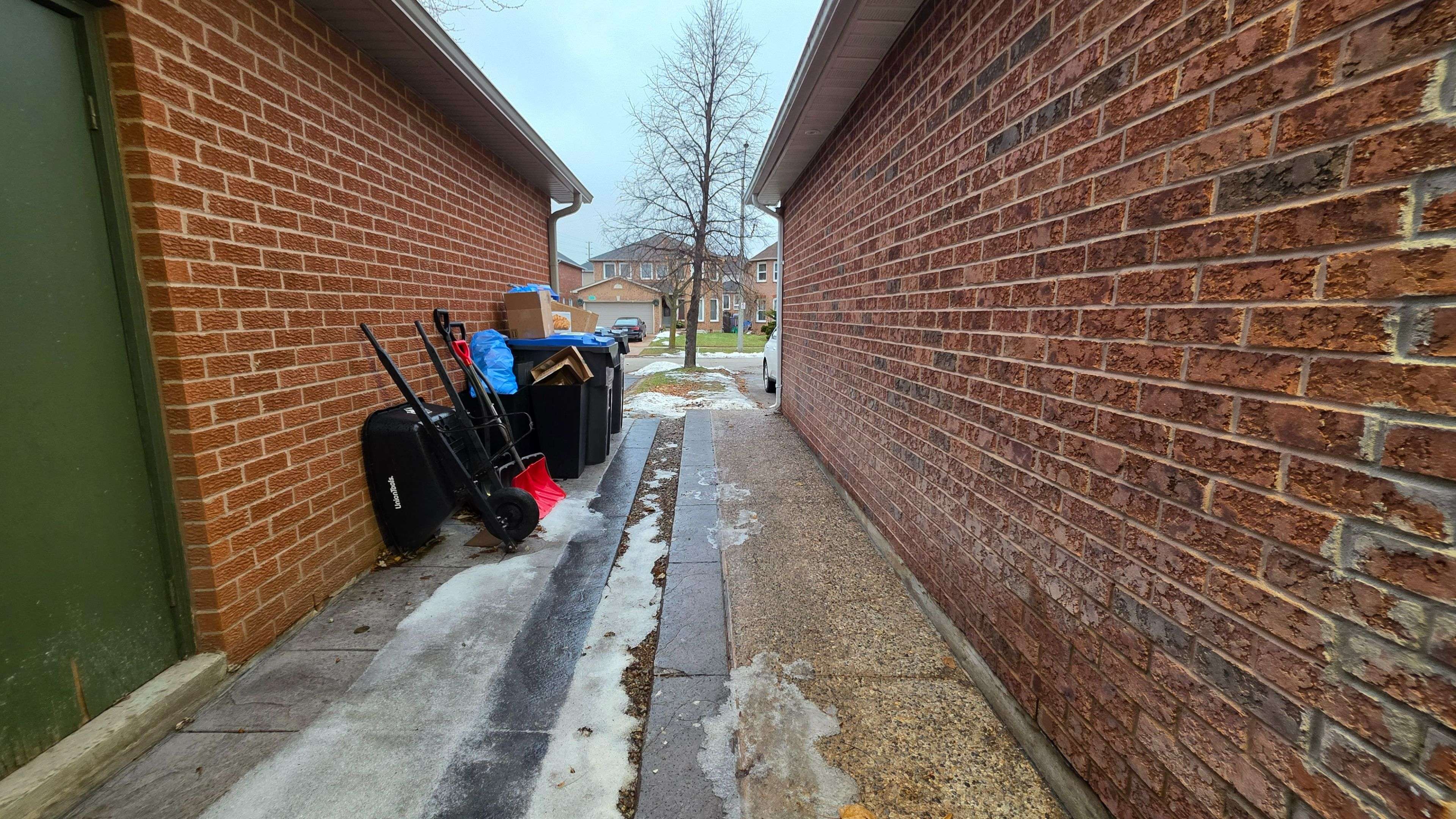 Mississauga, ON L5N 7G3,3811 Althorpe CIR #Basement