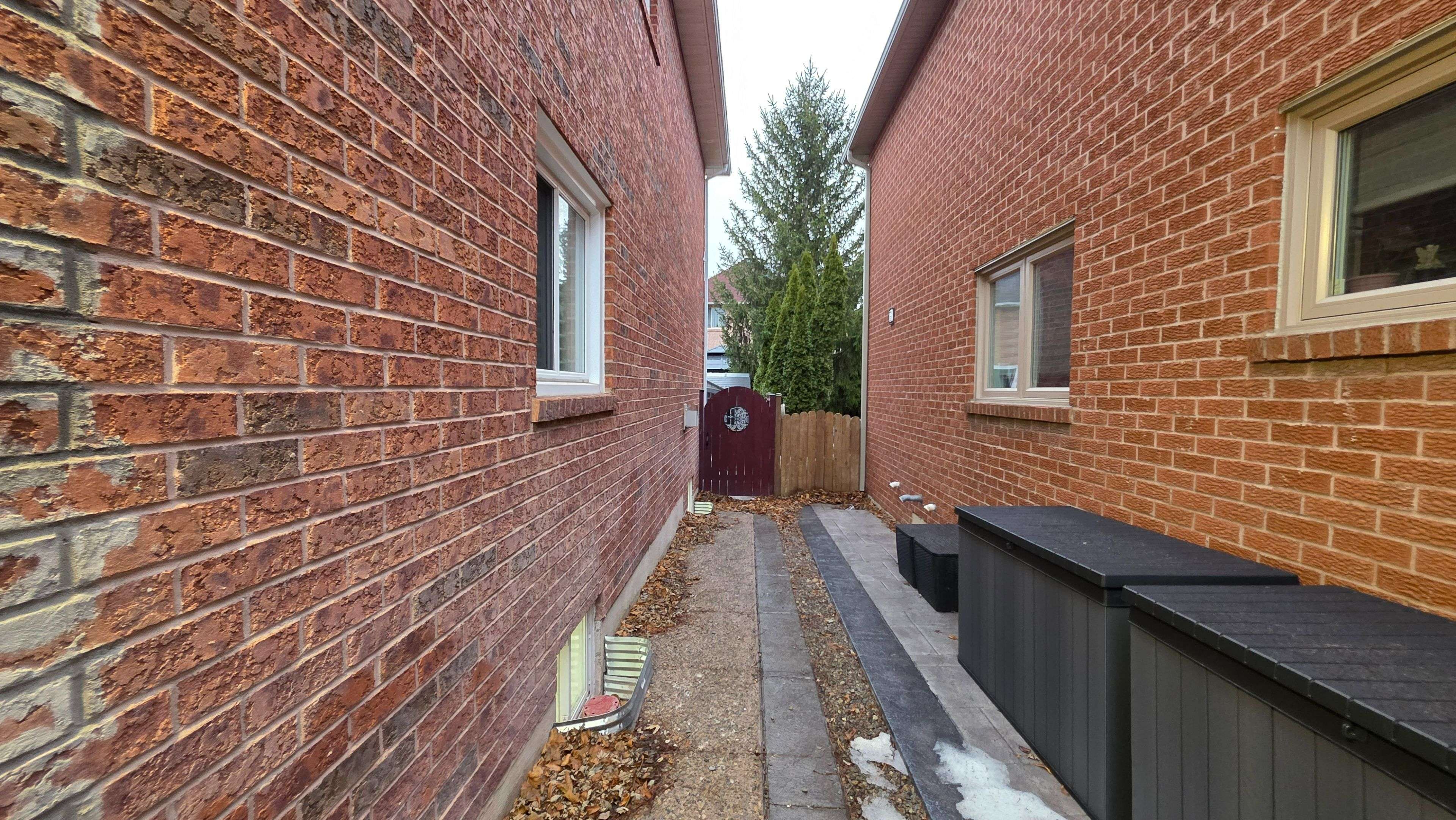 Mississauga, ON L5N 7G3,3811 Althorpe CIR #Basement