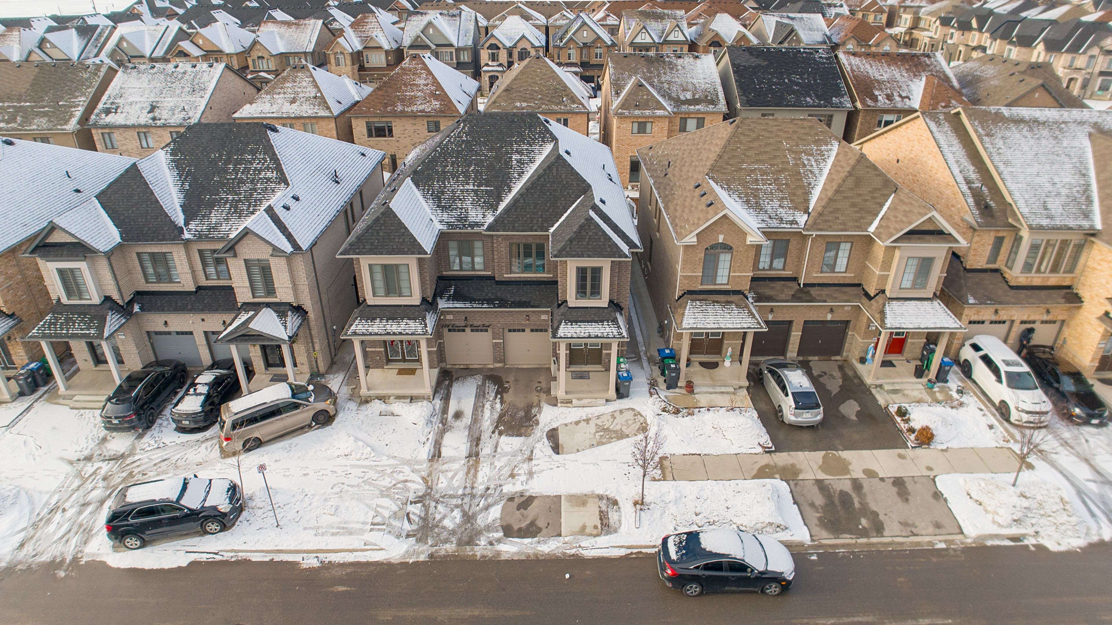 Brampton, ON L7A 5A7,118 Emerald Coast TRL