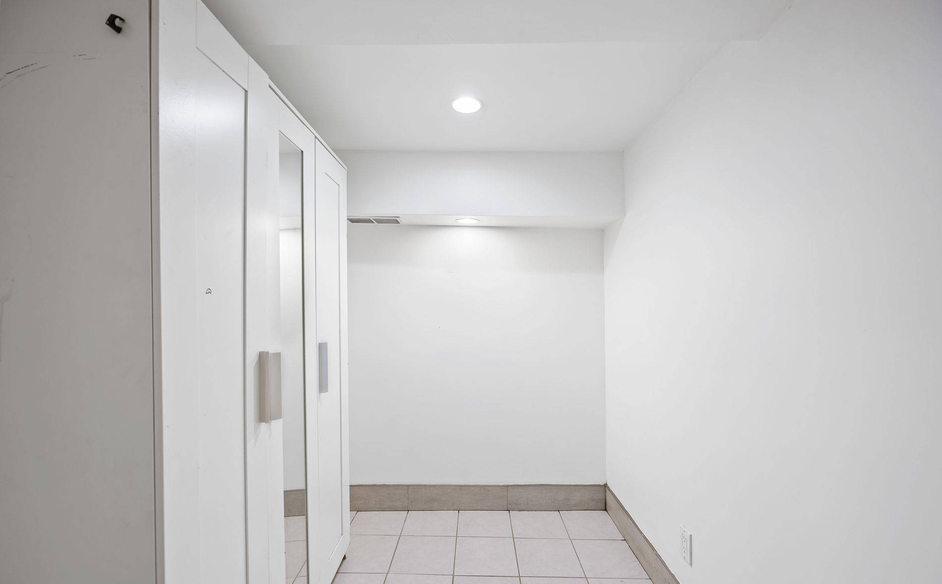 Toronto W02, ON M6H 1X1,124 Hallam ST #Bsmt