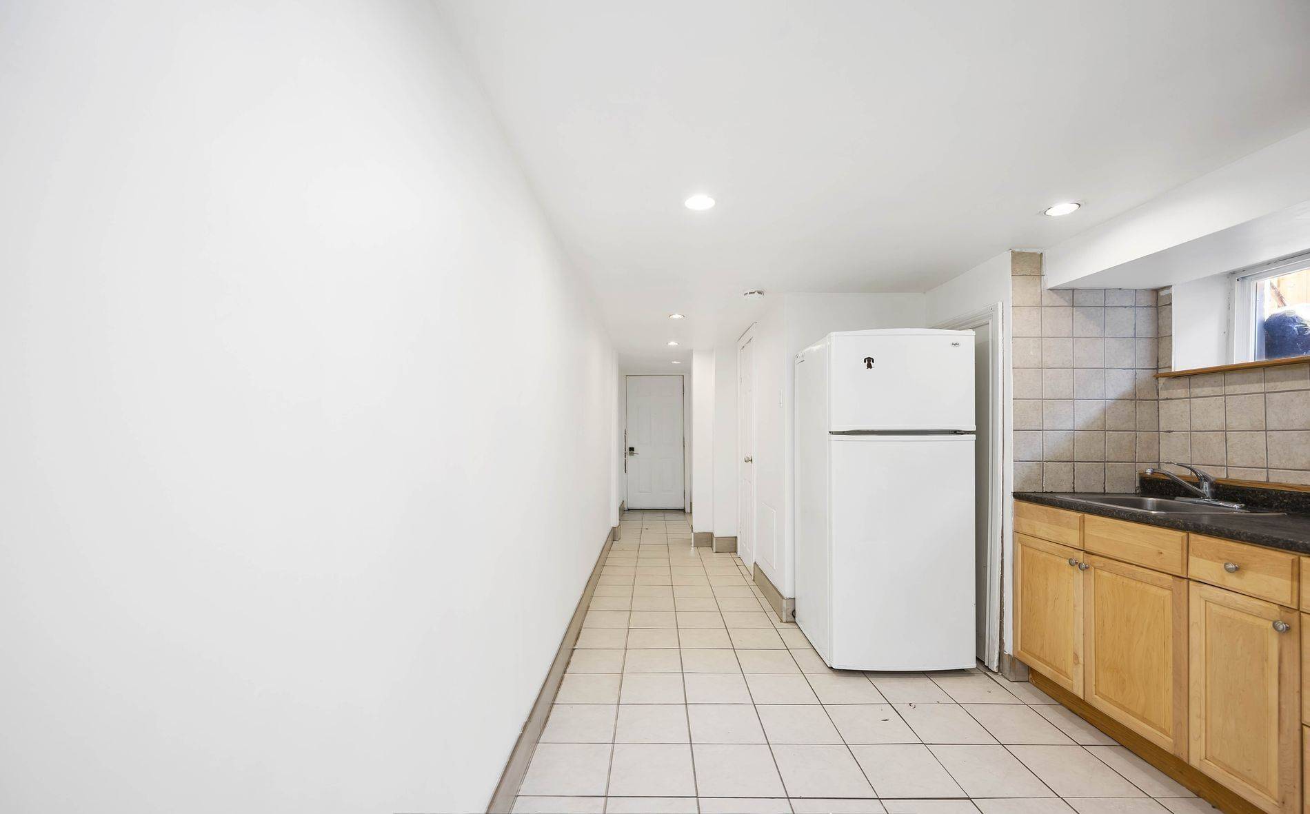 Toronto W02, ON M6H 1X1,124 Hallam ST #Bsmt