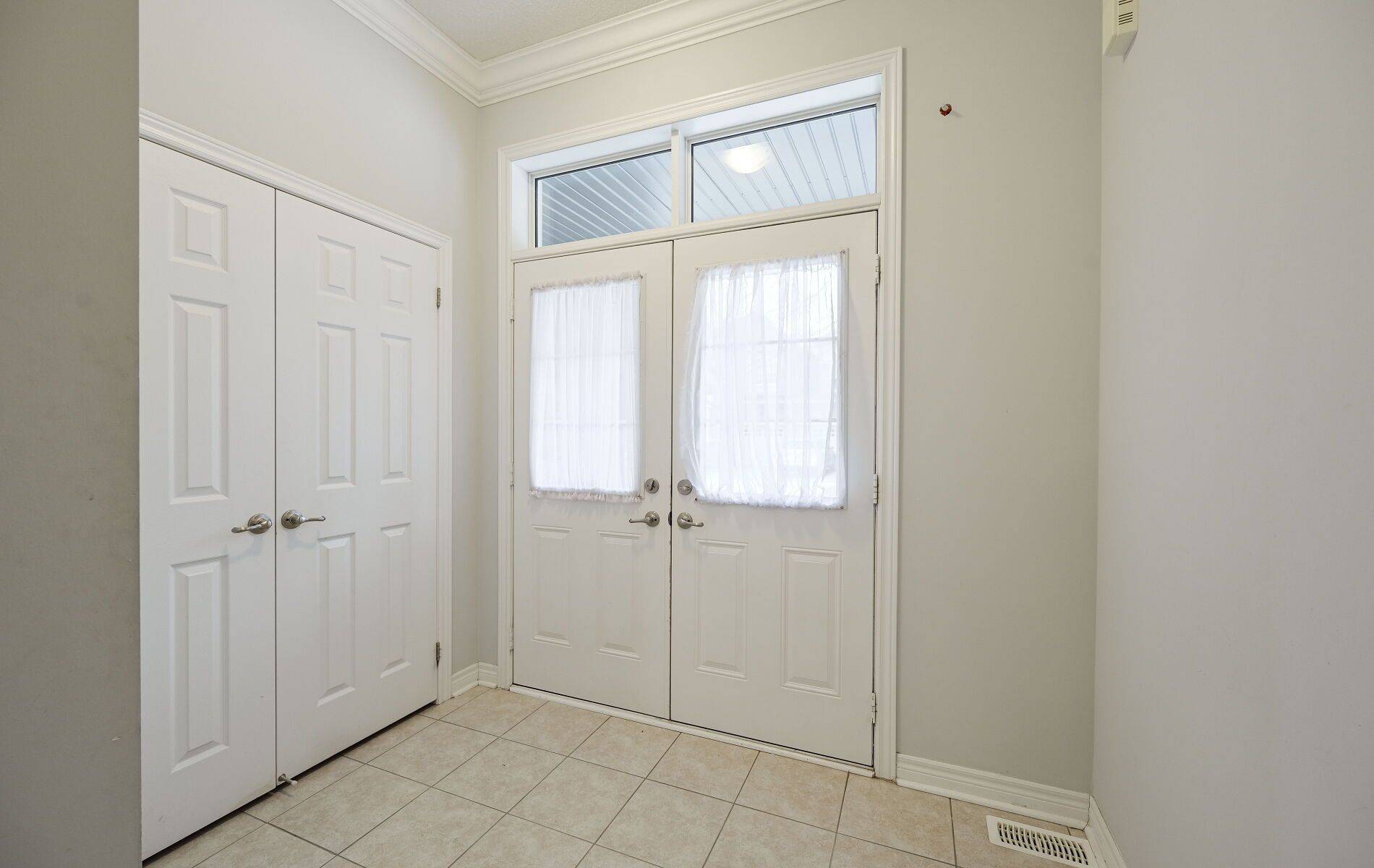 Oakville, ON L6M 4M2,350 Leadwood Gate