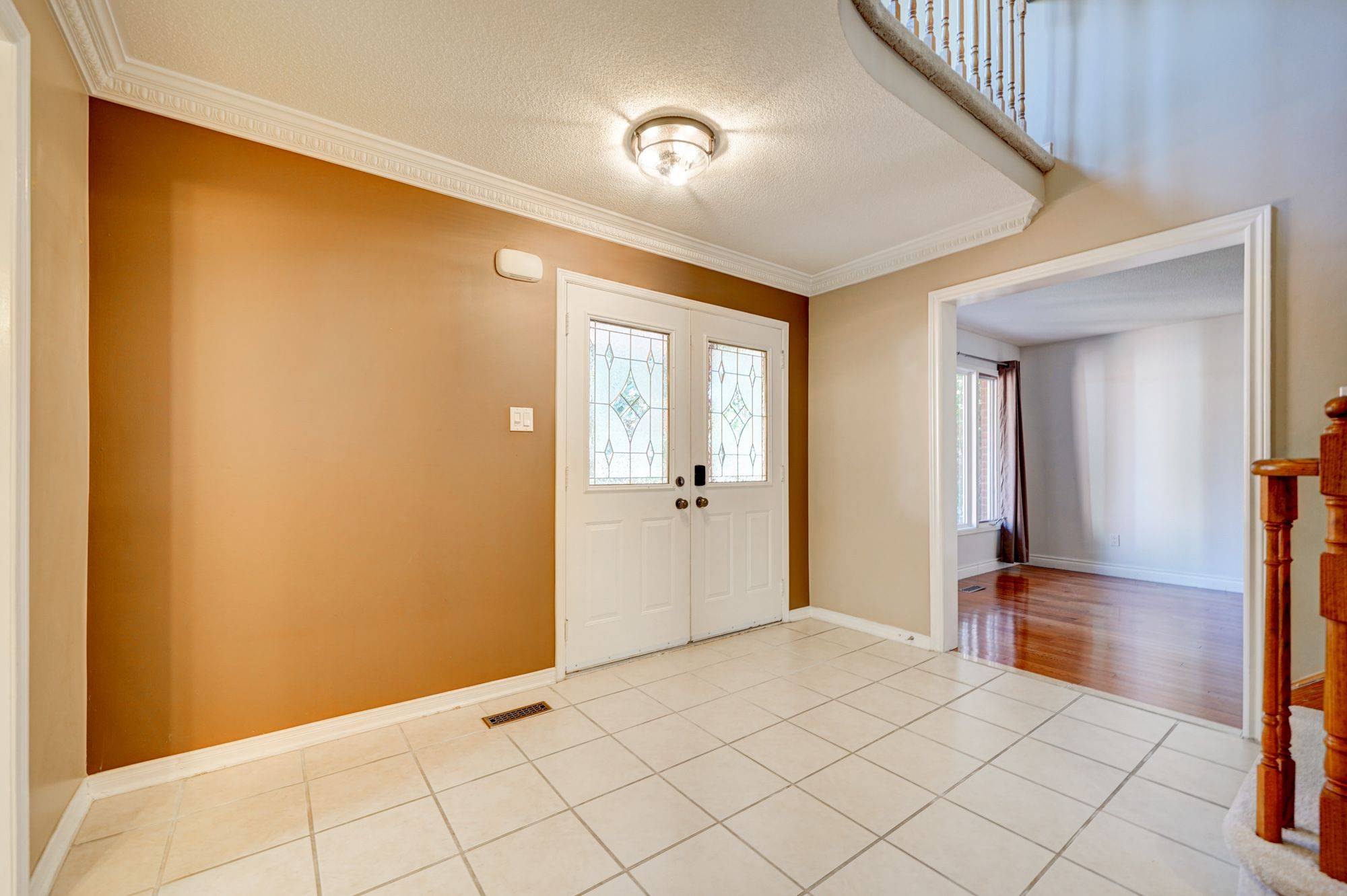 Oakville, ON L6H 5B3,2070 Castlefield CRES