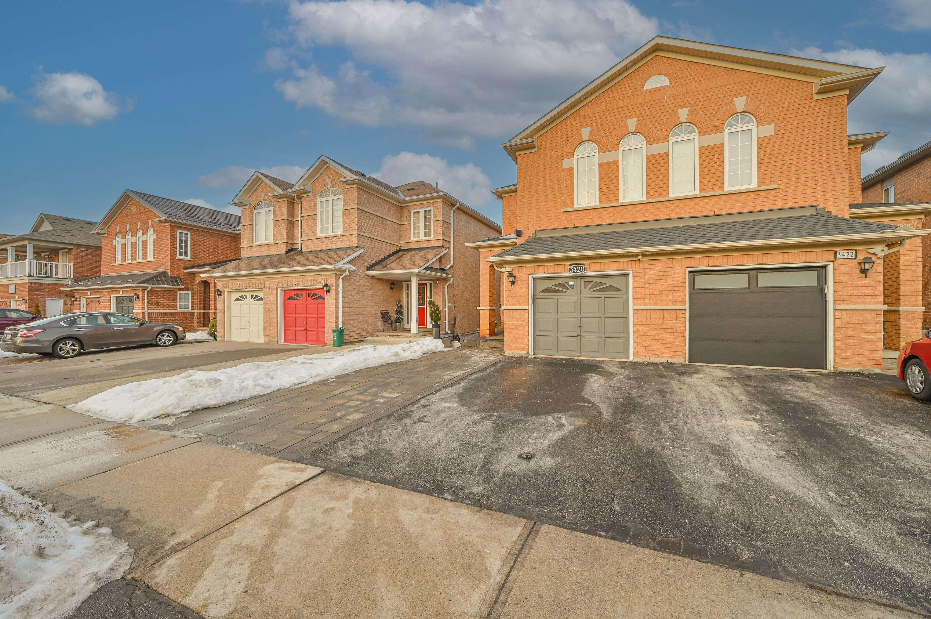 Mississauga, ON L5M 7E3,3420 Fountain Park AVE