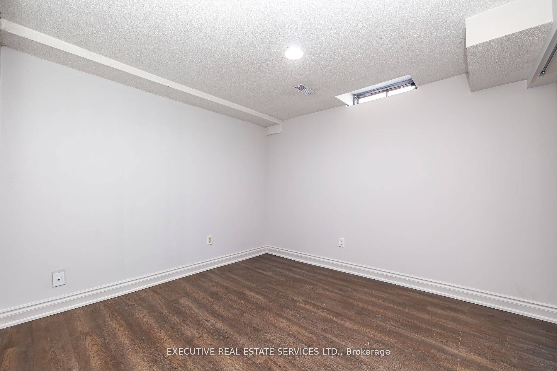 Brampton, ON L6S 3J3,17 Judith CRES #LOWER