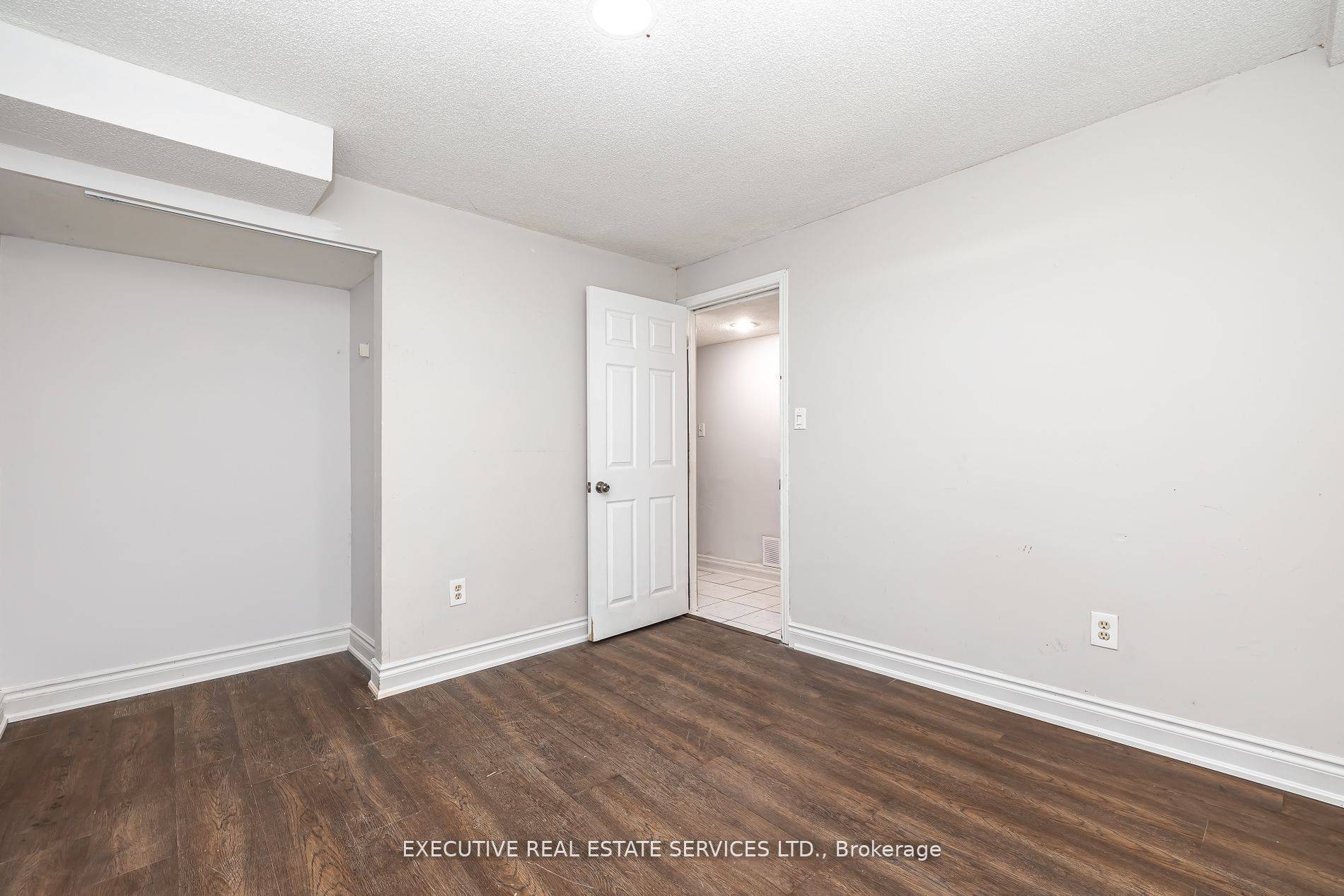 Brampton, ON L6S 3J3,17 Judith CRES #LOWER