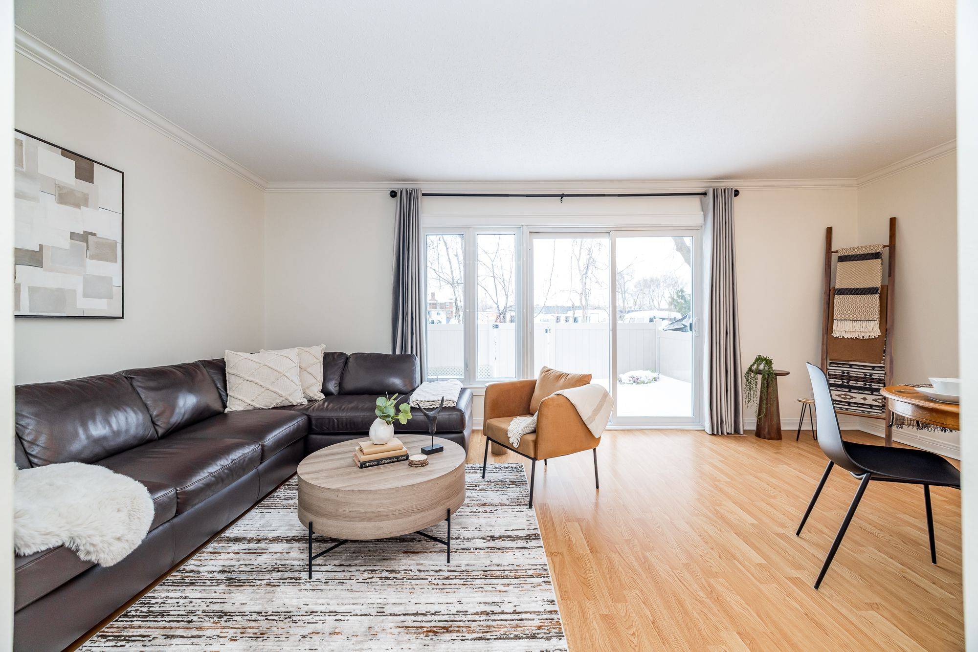 Overbrook - Castleheights And Area, ON K1K 1H1,550 Straby AVE #22