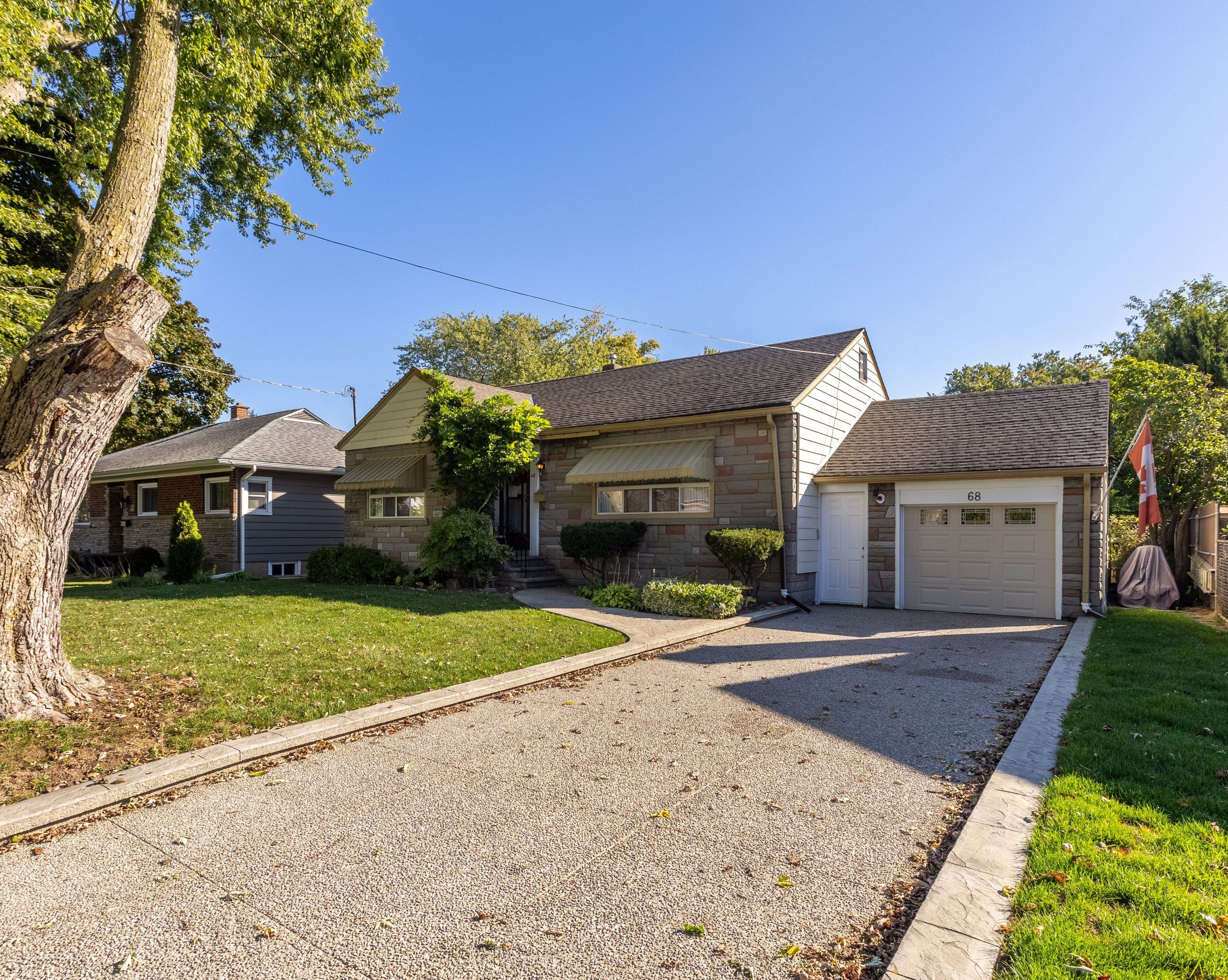 Welland, ON L3C 1G5,68 Connaught AVE