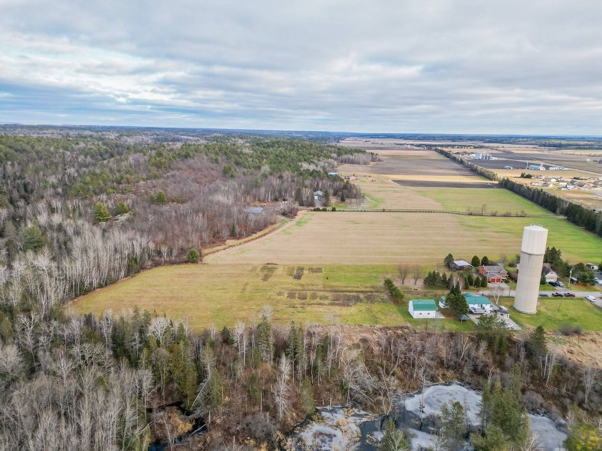 West Nipissing, ON P0H 2M0,33 Dubeau ST