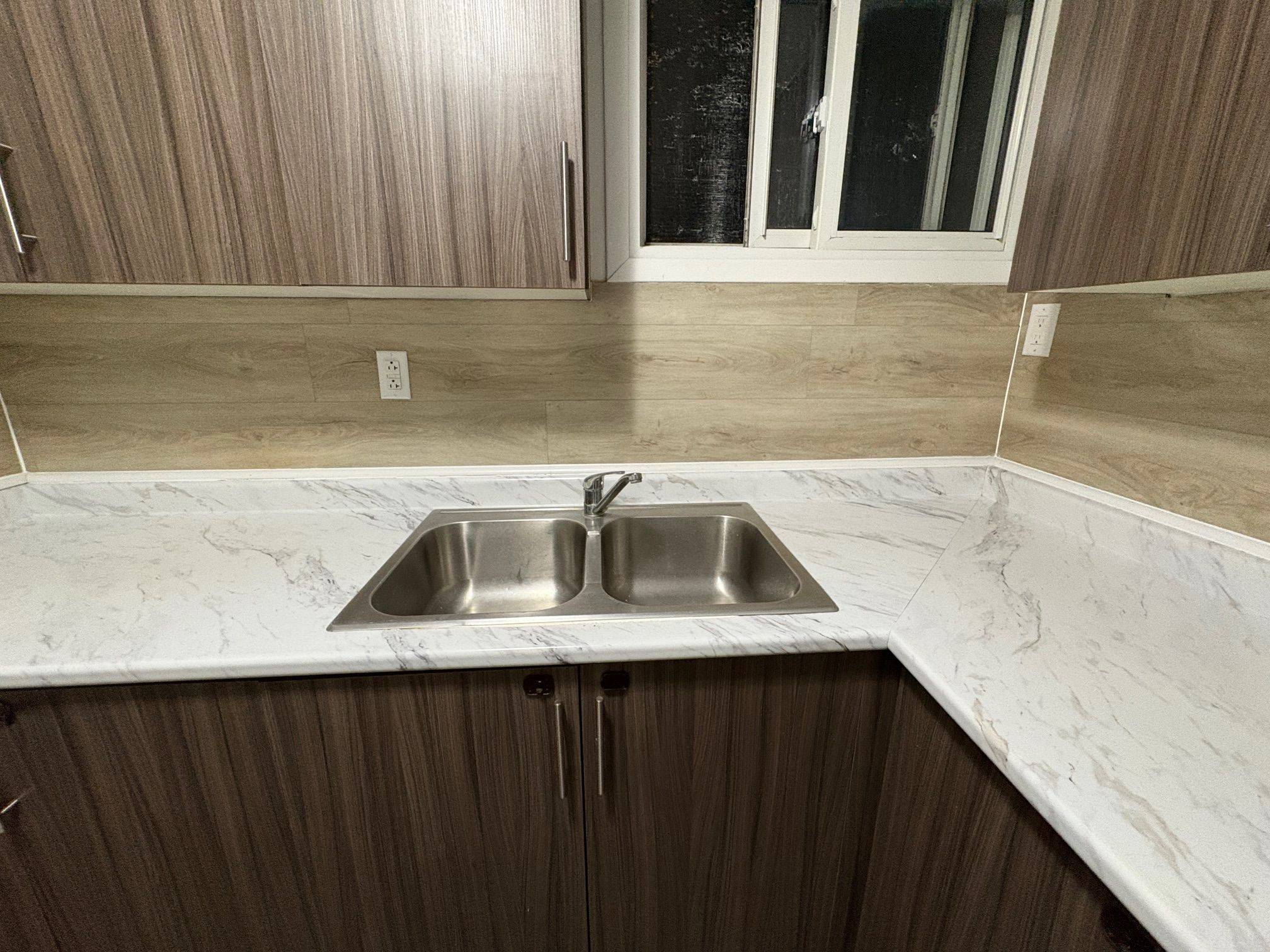 Quinte West, ON K8V 4P5,284 Front ST #1