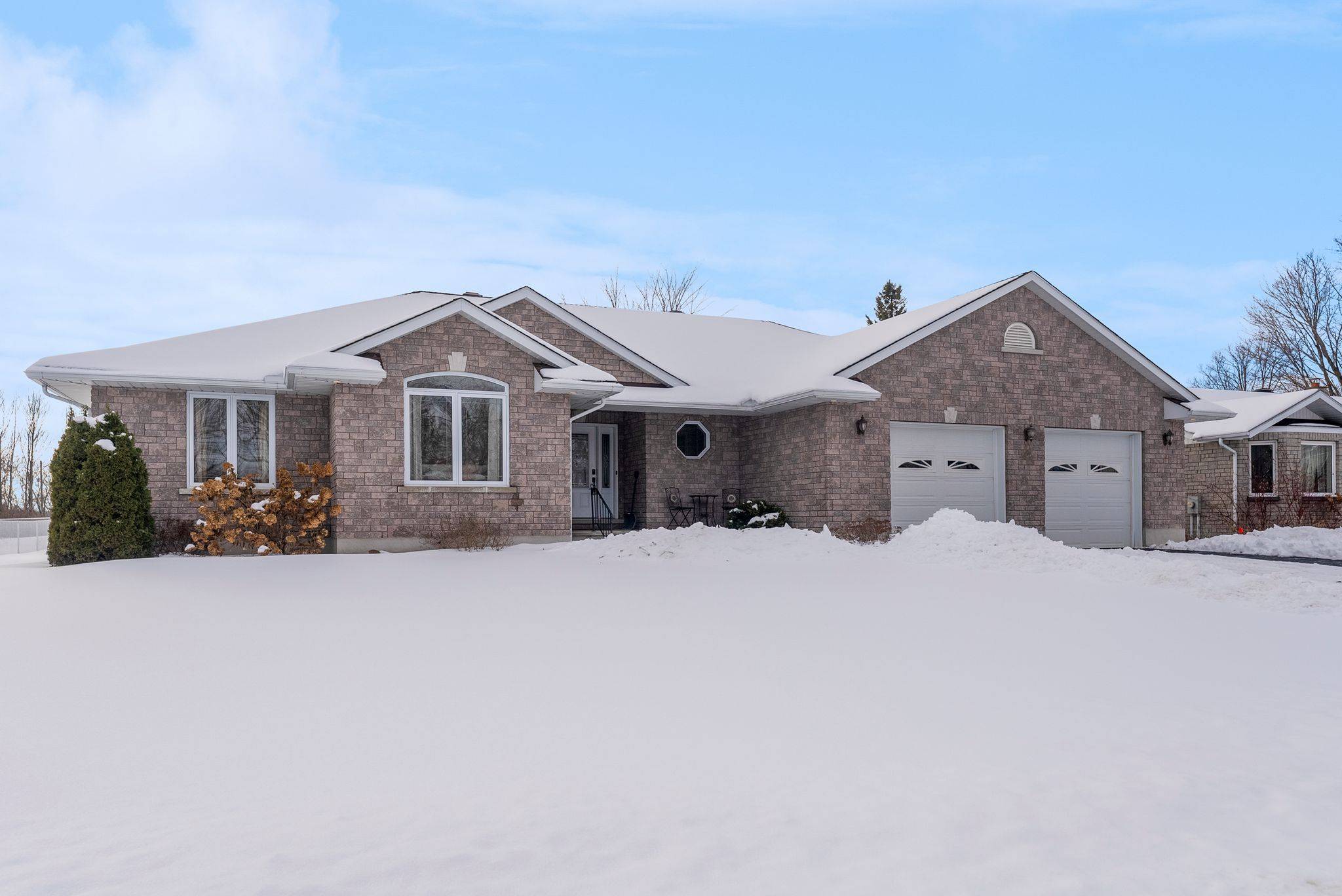 Whitewater Region, ON K0J 1C0,17 Minto ST