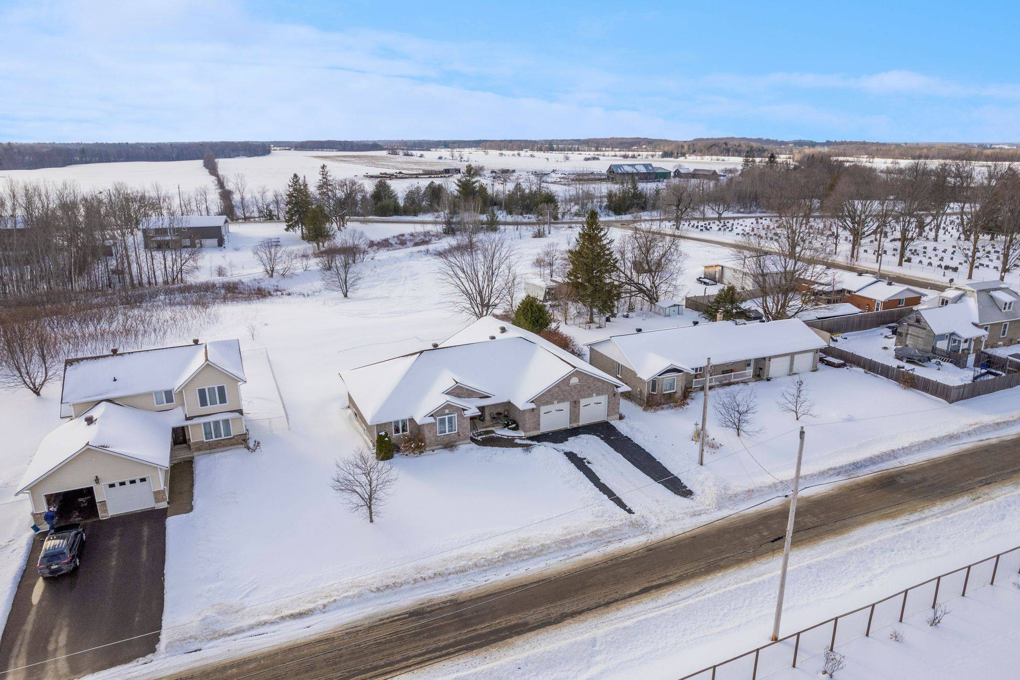 Whitewater Region, ON K0J 1C0,17 Minto ST