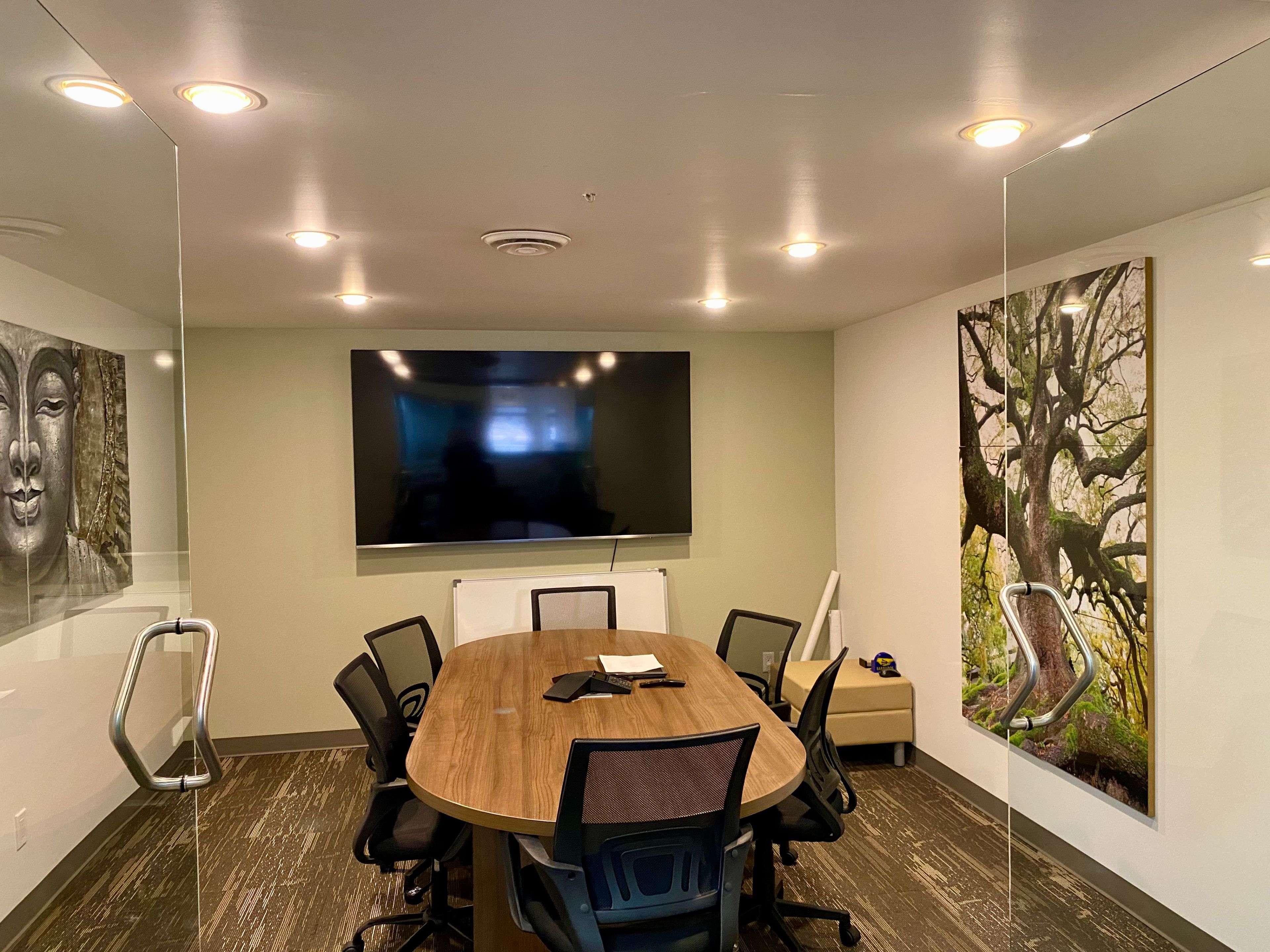 Hamilton, ON L8E 5V1,889 Barton ST #4