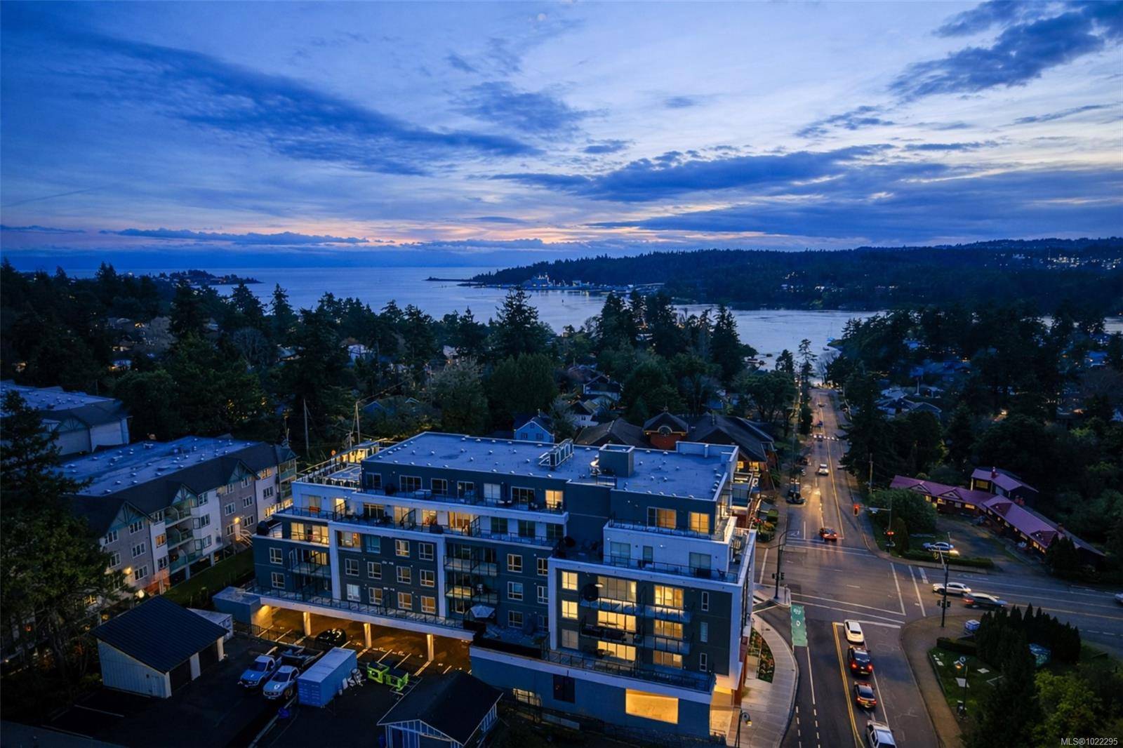 View Royal, BC V9B 7G9,258 Helmcken Rd #204