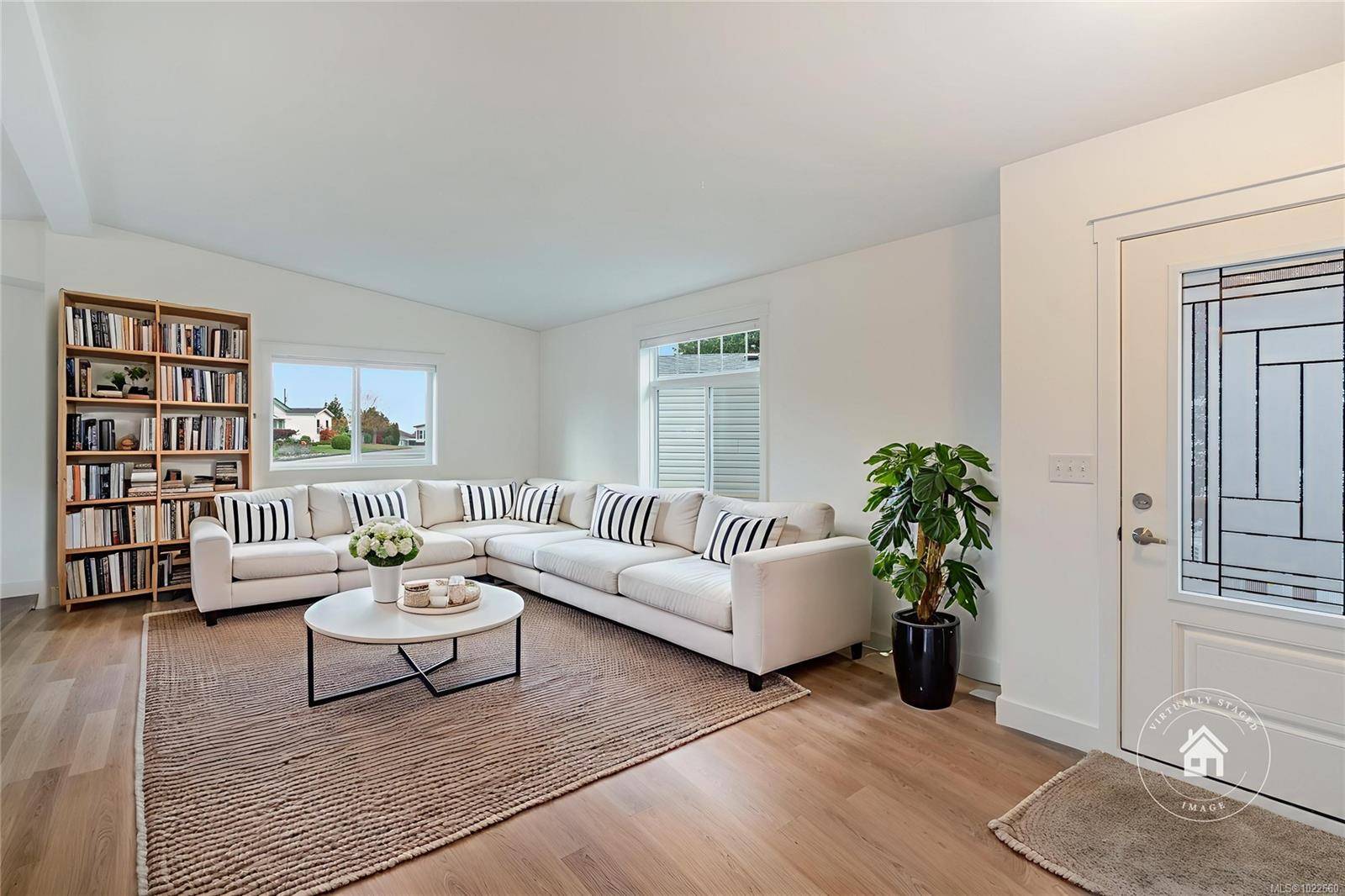 Nanaimo, BC V9R 6S6,2301 Arbot Rd #27