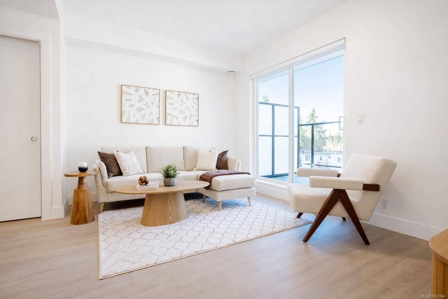 View Royal, BC V9B 7G9,258 Helmcken Rd #304