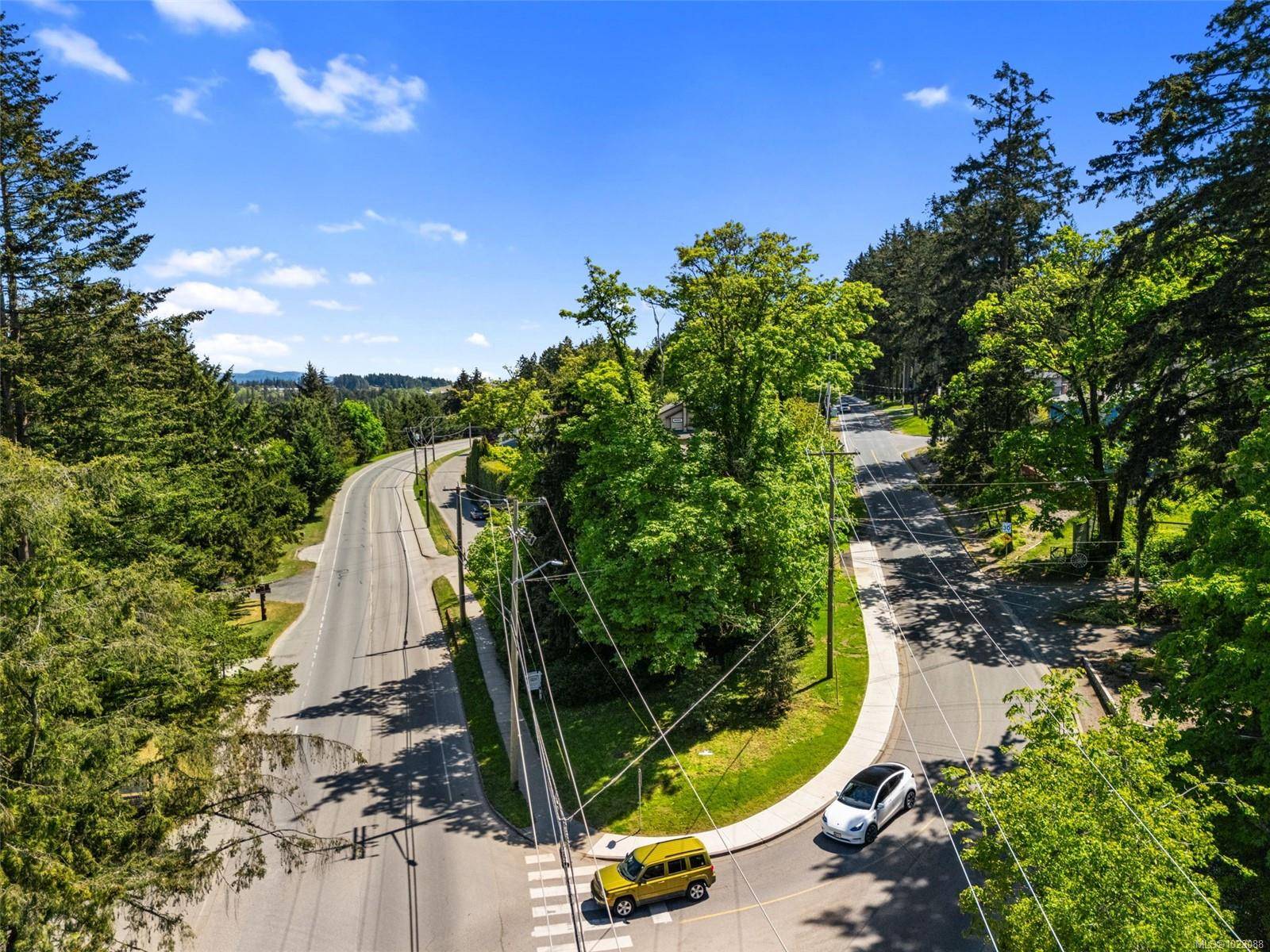 Central Saanich, BC V8M 1W2,7471 Veyaness Rd