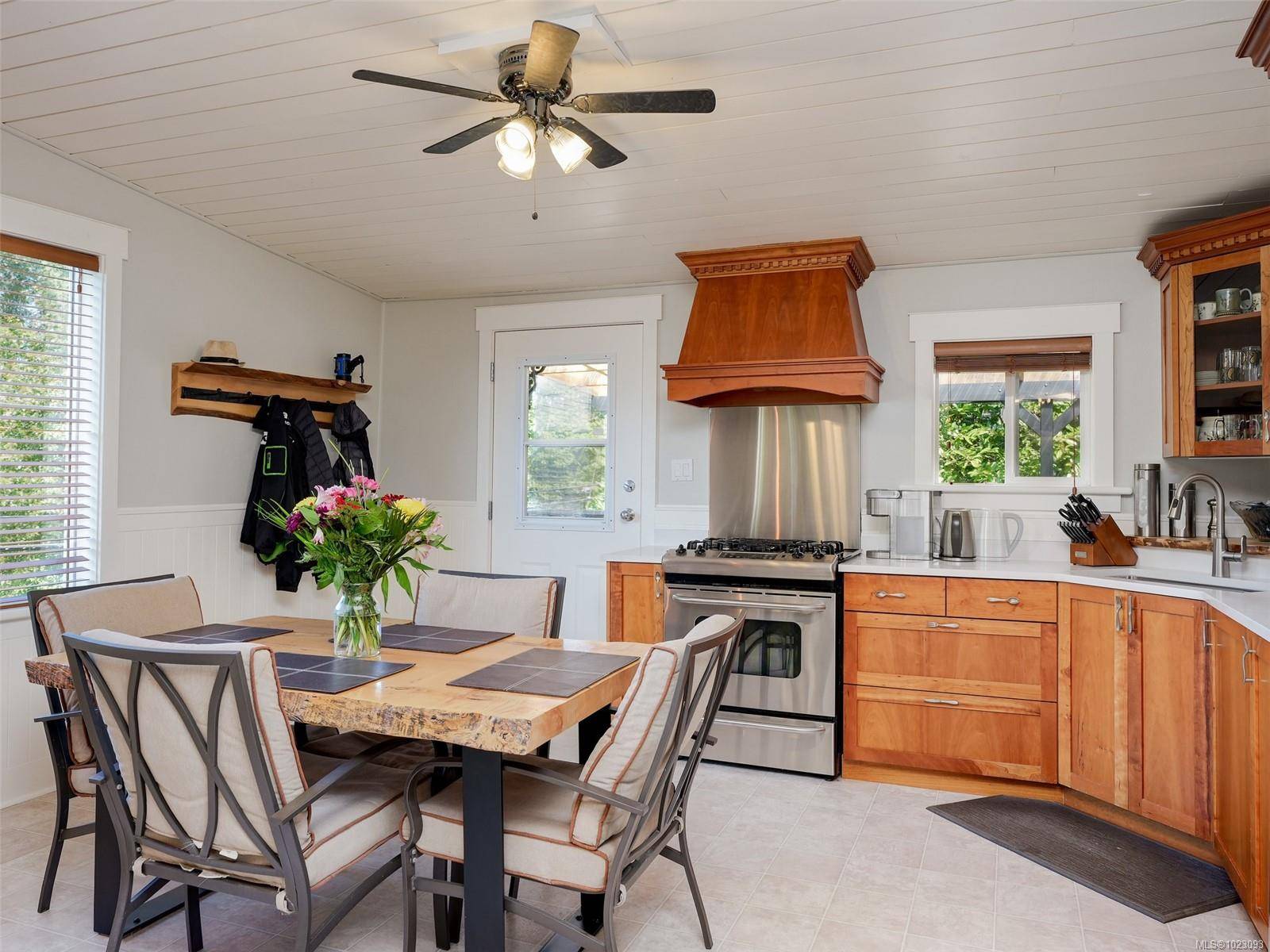 Shawnigan Lake, BC V8H 2H1,2391 Shawnigan Lake Rd