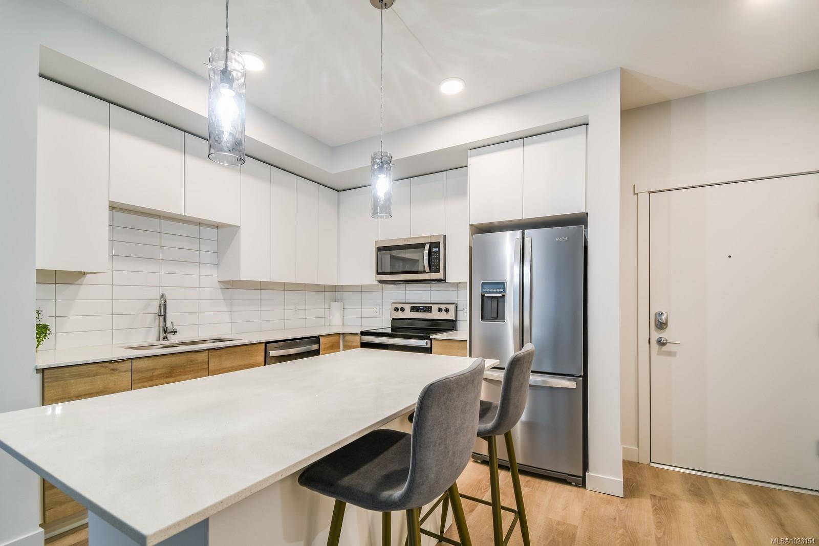 Nanaimo, BC V9T 0M8,4830 Cedar Ridge Pl #104