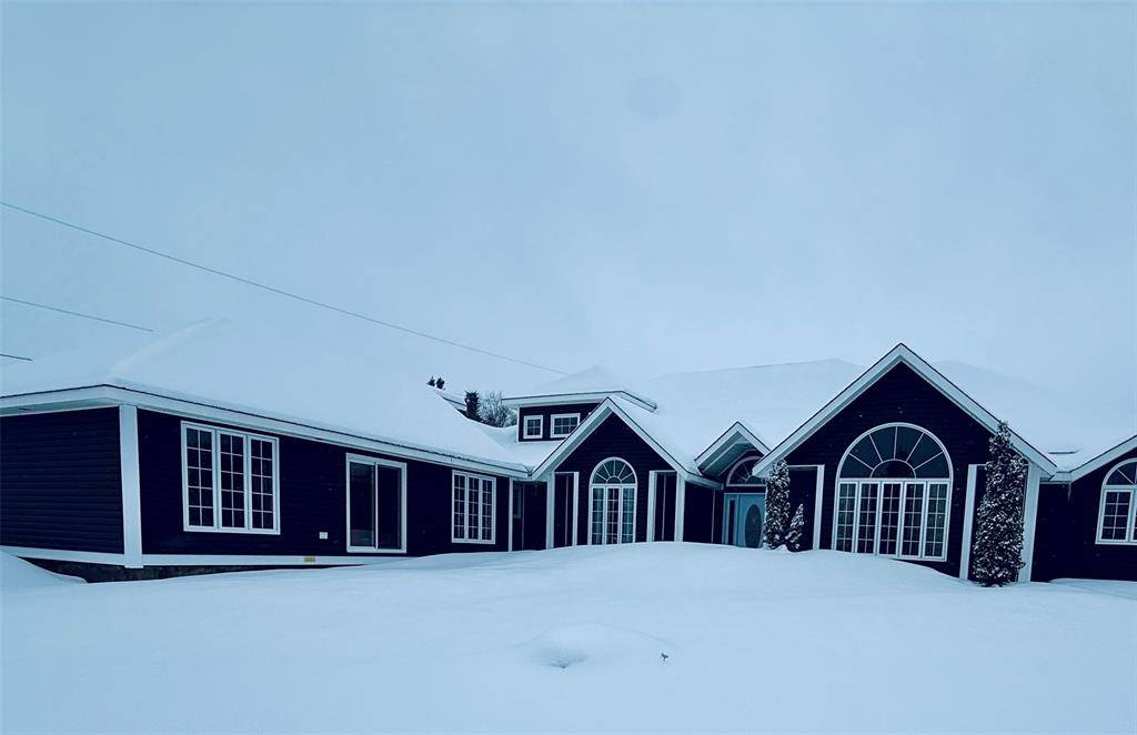 Kingspoint, NL A0J 1HO,10 Hillcrest Road