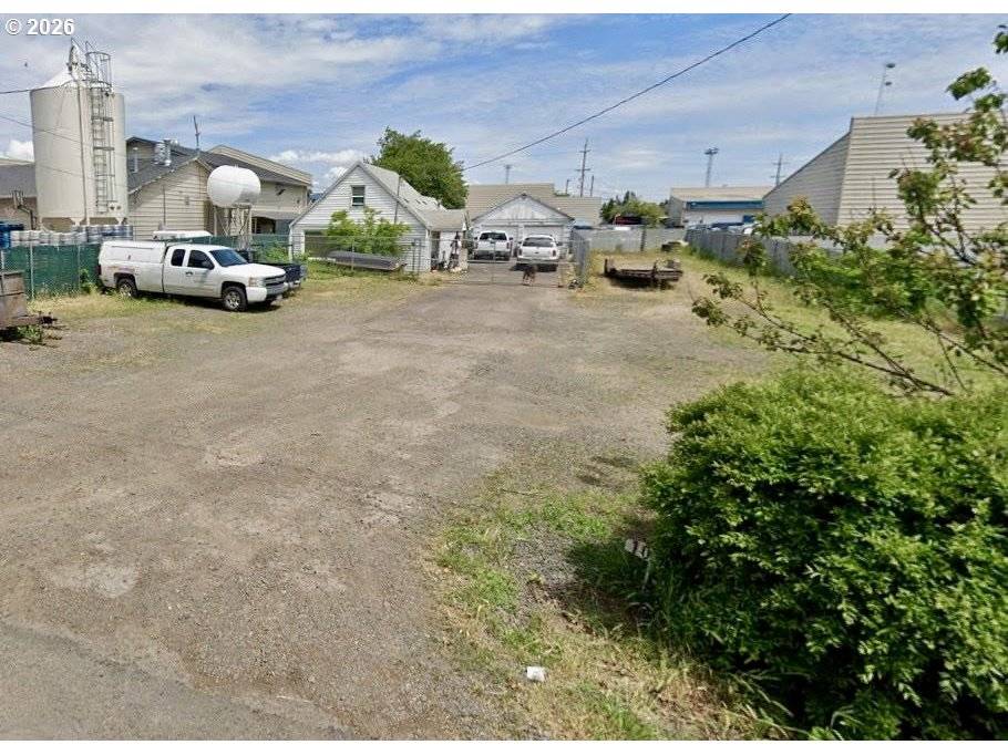 Eugene, OR 97402,1035 MADERA ST