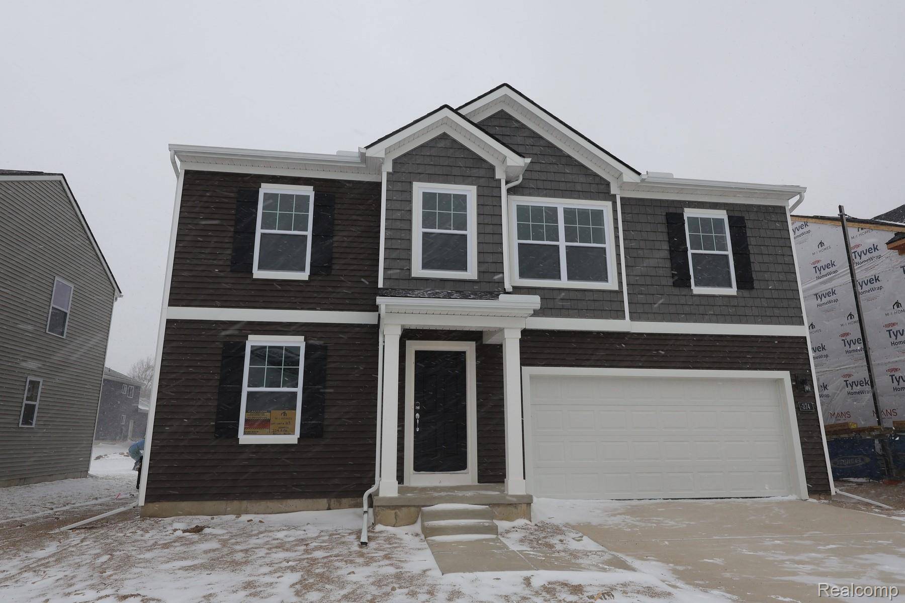 Holly, MI 48442,374 Edge Brook DR