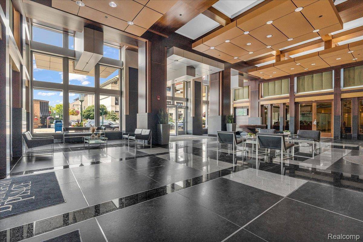 Birmingham, MI 48009,411 S Old Woodward AVE