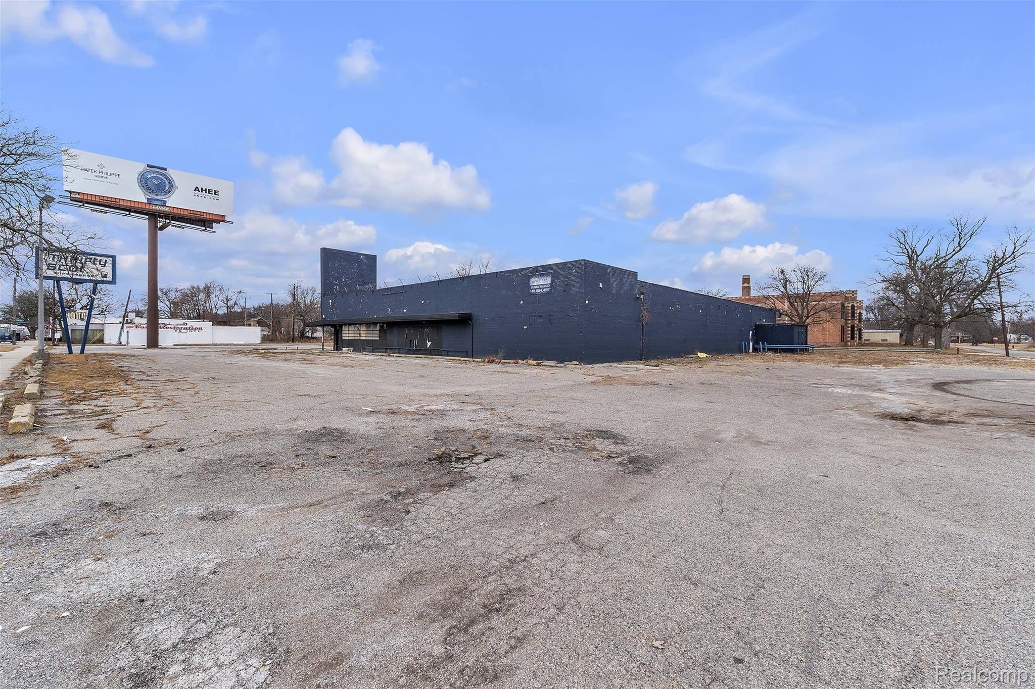 Detroit, MI 48213,12021 Harper AVE