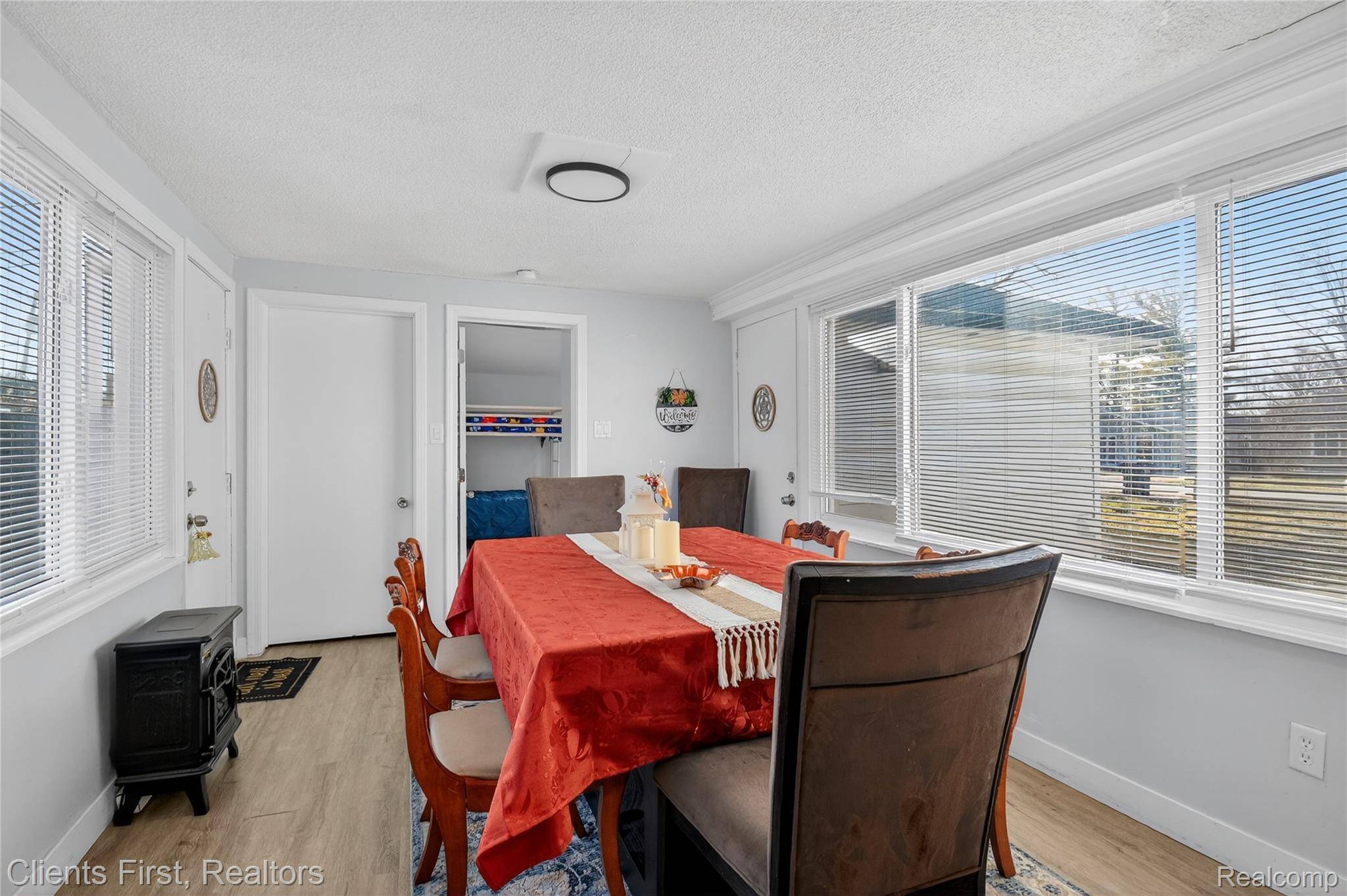 Taylor, MI 48180,16933 Ziegler ST