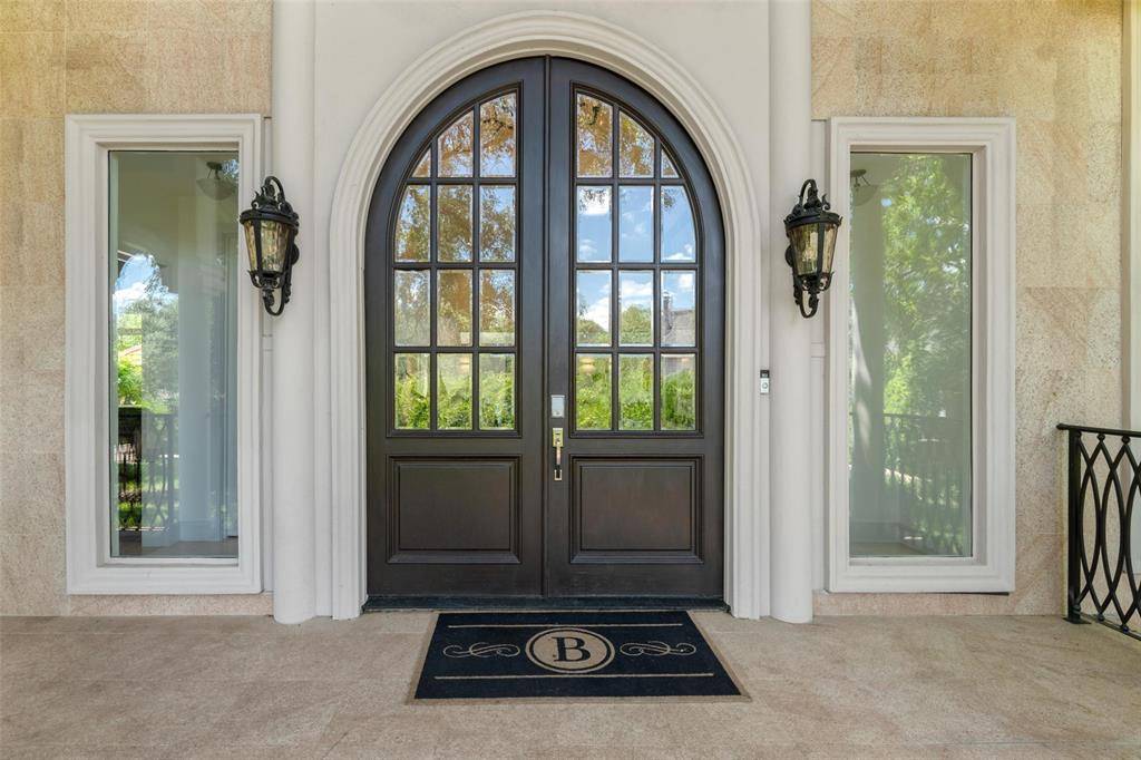 Dallas, TX 75240,6181 Preston Creek Court