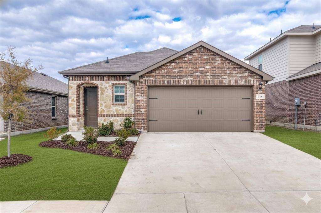 Royse City, TX 75189,911 Hay Loft Lane