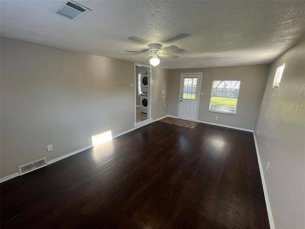 Dallas, TX 75224,3248 S Llewellyn Avenue