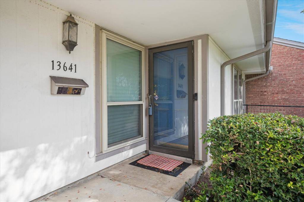 Dallas, TX 75240,13641 Flagstone Lane