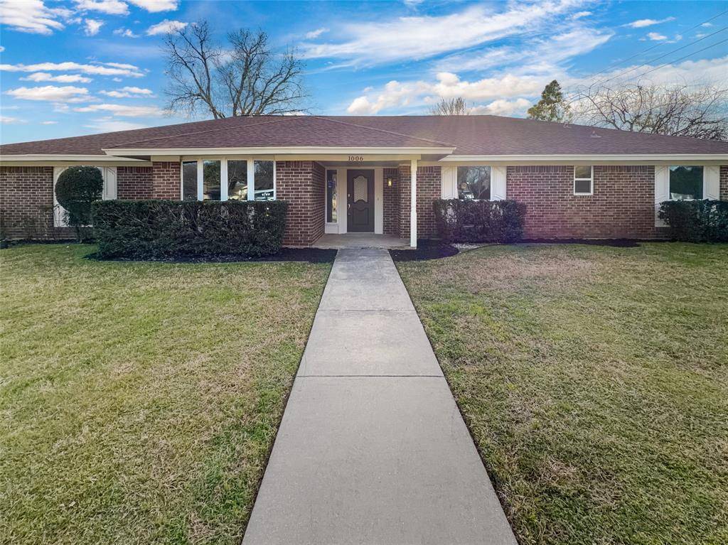 Trophy Club, TX 76262,1006 Trophy Club Drive
