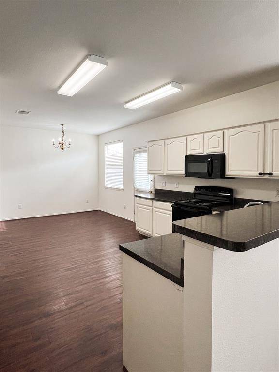 Plano, TX 75025,3204 Paradise Valley Drive