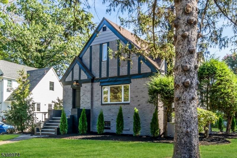 Teaneck Twp., NJ 07666,721 River Rd