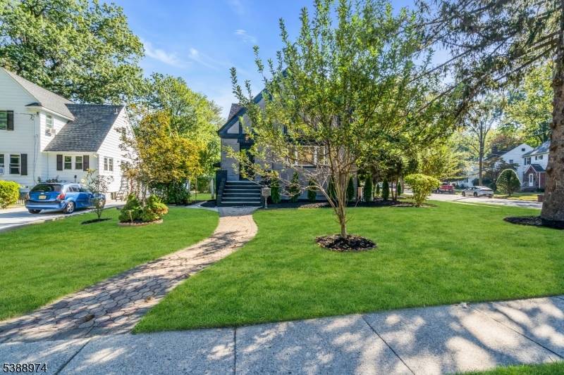 Teaneck Twp., NJ 07666,721 River Rd