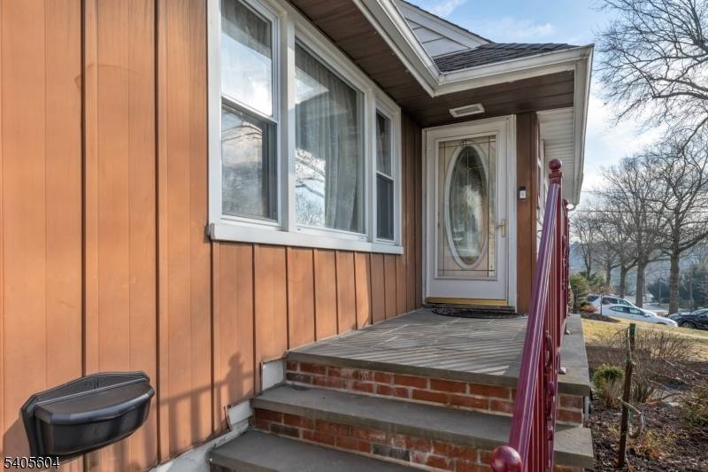 West Orange Twp., NJ 07052,17 Porter Rd