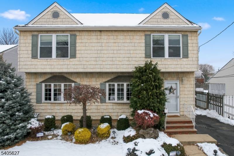 Carteret Boro, NJ 07008,90 Coolidge Ave