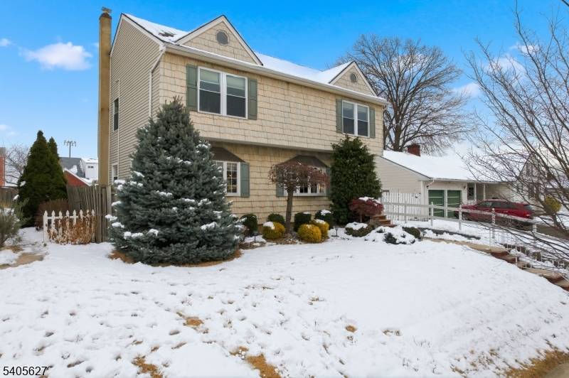 Carteret Boro, NJ 07008,90 Coolidge Ave