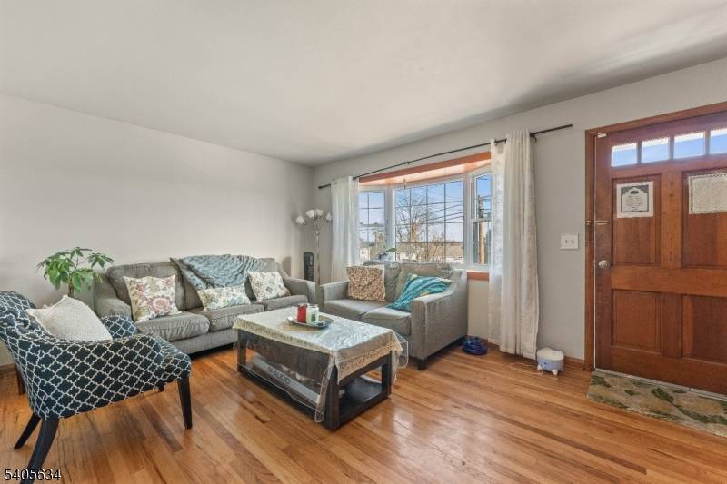 Clifton City, NJ 07012,59 Susan Ct