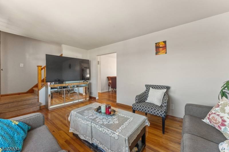 Clifton City, NJ 07012,59 Susan Ct